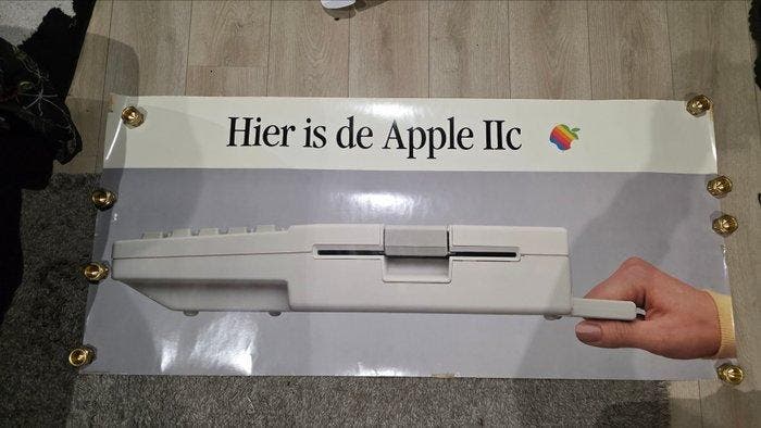 Rare Original Apple IIc ‘Rainbow Logo’ Banner - Dutch Market, Spelcomputers en Games, Spelcomputers | Overige Accessoires