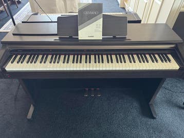 CASIO AP-20 Digitale piano, Muziek en Instrumenten, Piano's, Ophalen, Gebruikt, Bruin, Digitaal
