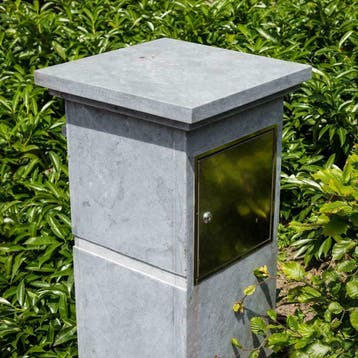 Hardstenen Brievenbus 4 Brievenbussen hardsteen 150KG! TIP!, Tuin en Terras, Ophalen of Verzenden, Nieuw, Beton, Staande brievenbus