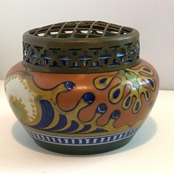 Koninklijke Plateelbakkerij Zuid Holland, Gouda - Pot -, Antiek en Kunst, Kunst | Designobjecten