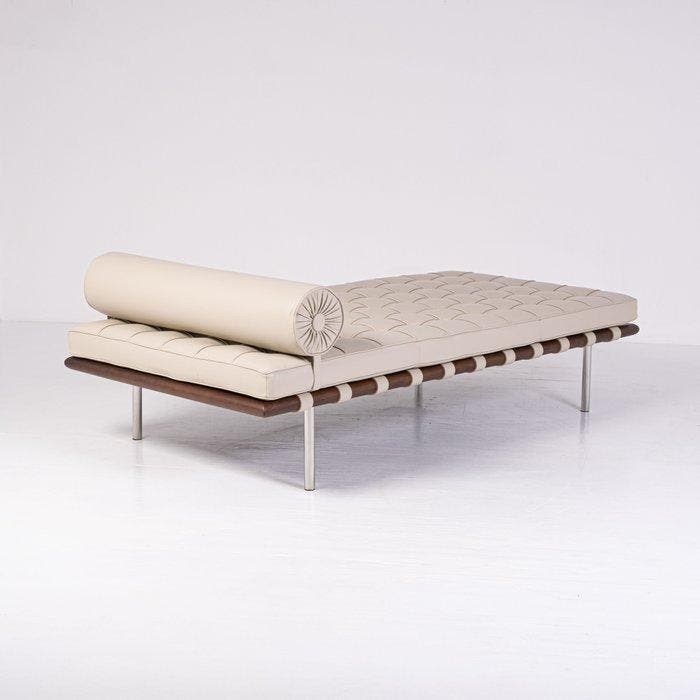 Knoll - Ludwig Mies van der Rohe - Slaapbank - Barcelona day, Antiek en Kunst, Kunst | Designobjecten