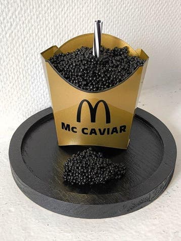 XTC Artist - Mc Caviar Gold black with black Straw, Antiek en Kunst