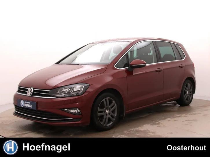 Volkswagen Golf Sportsvan | Zakelijke Lease v.a. €384.45 pm, Auto's, Volkswagen, Lease, Automaat, MPV, Golf, Benzine, Rood, Gebruikt