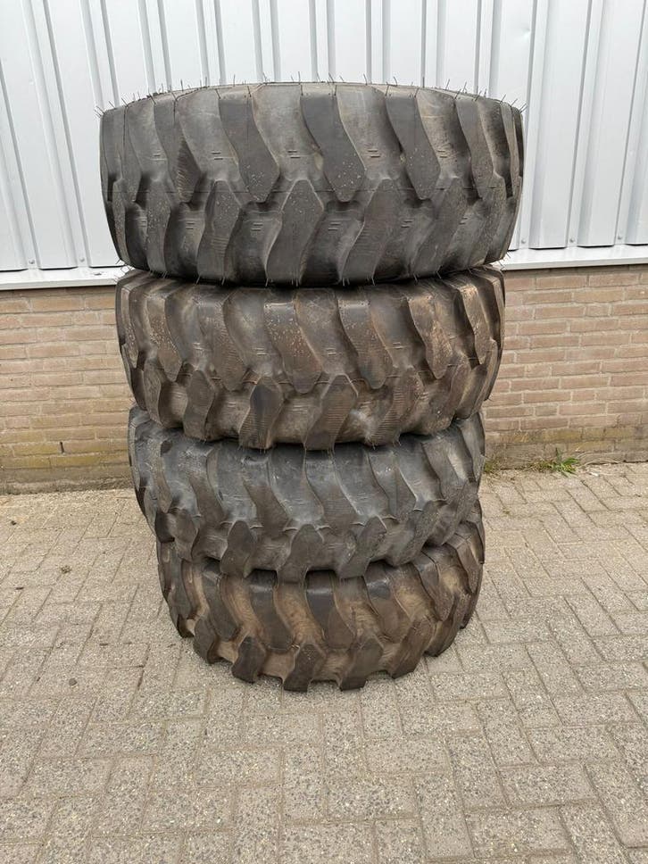 400/70-20 Mitas MPT-04, Zakelijke goederen, Agrarisch | Onderdelen | Banden, Velgen en Assen