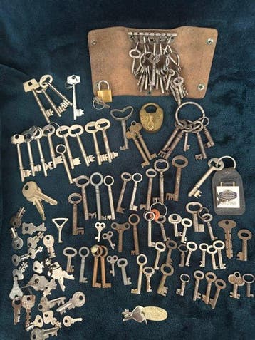 Sleutel - Diverse meubelsleutels, Antiek en Kunst