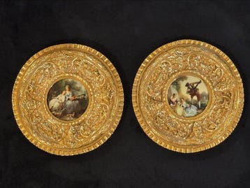 Schotel (2) - Verguld messing - Paar bronzen platen