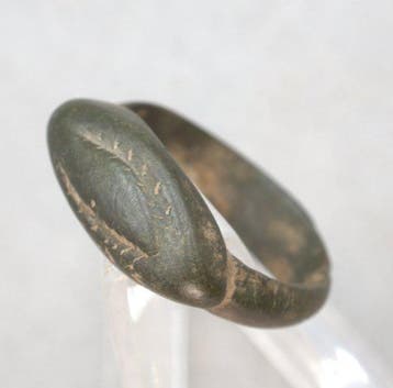 Medieval, Crusaders Bronze Ring with a Stylised Vulva,