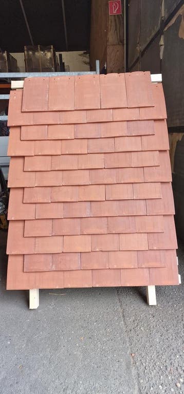 300 m2 leipannen / tegelpannen – Oranje Rood nuance, Doe-het-zelf en Verbouw, Dakpannen en Dakbedekking, Steen of Klei, Nieuw