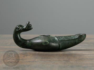 Griekse-Romeinse oudheid Brons Olielamp in de vorm van een