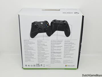 XBOX One - Controller - Carbon Black - New & Sealed, Spelcomputers en Games, Spelcomputers | Xbox One, Verzenden, Gebruikt