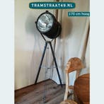 Vloerlamp op driepoot, tripod spotlight, verlichting, spot, Nieuw, Ophalen of Verzenden, Industrieel, vintage, stoer, metaal, authentiek, industrial
