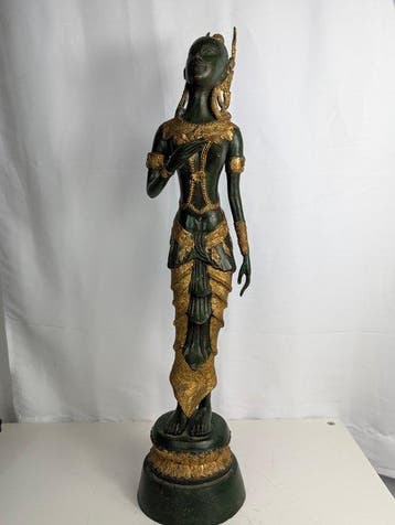 Grote Thaise Thepphanom-bronzenfiguur – groen gepatineerd en
