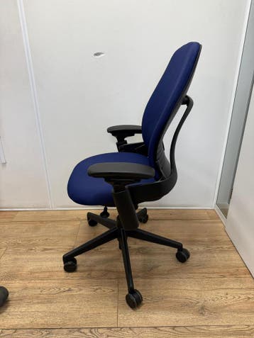 Steelcase Leap V2 Full Option - Blauwe Bureaustoel - Zgan, Zo goed als nieuw, Bureaustoel, Ergonomisch, Verzenden