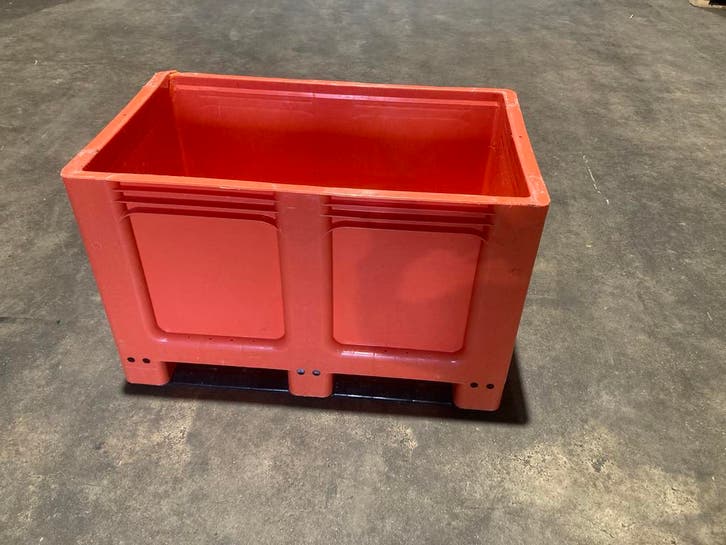 palletbox gebruikt 60x100 cm hoogte 63 cm met 2 sledes, Doe-het-zelf en Verbouw, Overige Doe-het-zelf en Verbouw, Zo goed als nieuw