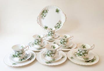 Royal Albert - Koffieservies (19) - Porselein - Trillium