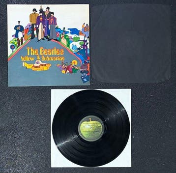 Beatles - Yellow Submarine (UK) - Red Lines Sleeve - EX!! -, Nieuw in verpakking