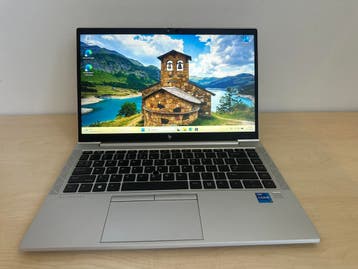 Mooie en krachtige HP EliteBook 840 G8 zakelijke laptop, Intel Core i7-processor, Met videokaart, Qwerty, Refurbished