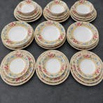 Churchill - Eetservies (28) - Chelsea Flowers - Porselein,