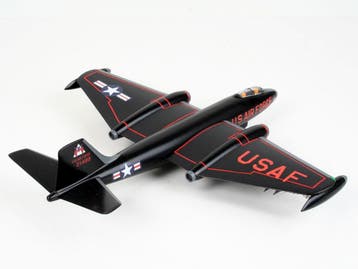 Martin B-57B, Verzenden, Nieuw