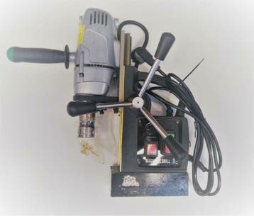 magneet/kernboormachine 230 volt 1050 watt, Doe-het-zelf en Verbouw, Gereedschap | Boormachines, Ophalen of Verzenden, Nieuw, 600 watt of meer