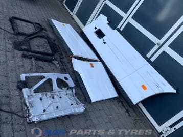 Sideskirt Set Volvo FH4 82190344, Ophalen, Gebruikt, Volvo, Carrosserie en Plaatwerk