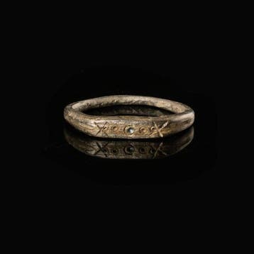 Oud-Romeins Zilver Legionairsring met XX en ring- en