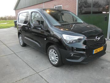 Opel Combo 1.5D L1H1 Edition *130pk* navi/camera* autom*, Automaat, Stof, Gebruikt, Euro 6