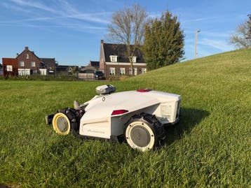 Mammotion LUBA 2 AWD 3000 Robotmaaier | Gebruikt | RTK, Ophalen, Gebruikt, Bestuurbaar via app, Mammotion Luba 