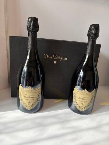 2004 Dom Pérignon - Champagne Brut - 2 Flessen (0.75 liter), Nieuw
