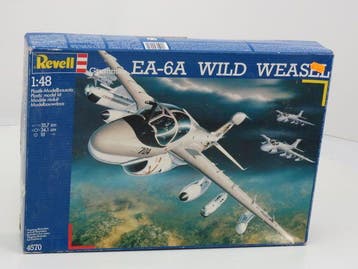 Schaal 1:48 Revell 4570 Grumman EA-6A Wild Weasel #4, Ophalen of Verzenden, Gebruikt, Revell
