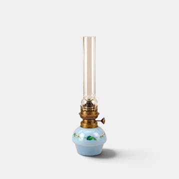 Petroleumlamp - Porselein, Messing
