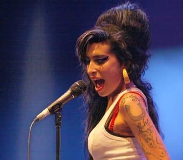 Back To Black Tickets Te Koop