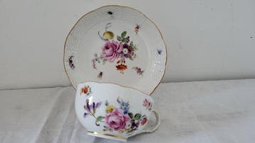 Meissen - Kop en schotel - Porselein