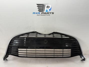 Voorbumpergrille midden onder - Zwart - Toyota Yaris (P..., Auto-onderdelen, Carrosserie en Plaatwerk, Verzenden, Nieuw, Deur