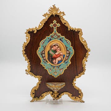 Cloisonné wijwaterbak met porseleinen plaquette Maria -