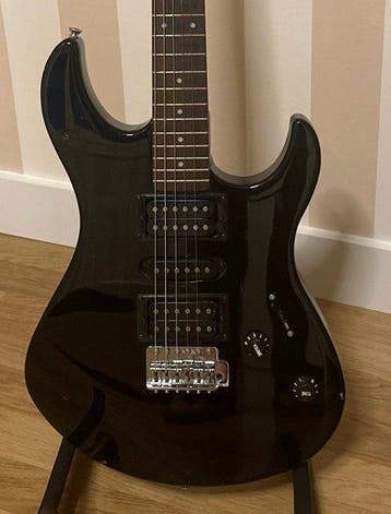 Yamaha - ERG 121C - - Elektrische gitaar - Japan - 2000, Muziek en Instrumenten, Snaarinstrumenten | Gitaren | Akoestisch, Nieuw