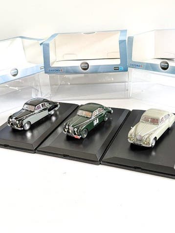 Oxford Diecast 1:43 - Modelauto (3) - 3 Jaguar Mk VIII & Mk, Nieuw