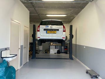 Oerdegelijke 2 koloms hefbrug 4000 kg 230 volt Eplus, Ophalen of Verzenden, Nieuw