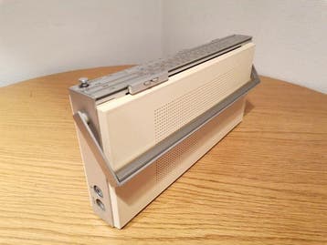 Bang & Olufsen - Beolit 700 in dusty white and in a, Audio, Tv en Foto, Stereo-sets, Nieuw