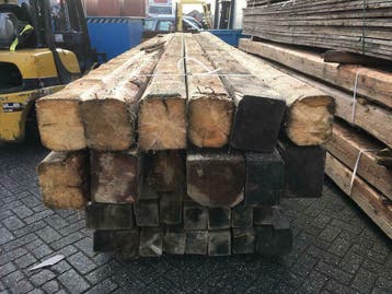 Gebruikte gebinten van oud grenen hout ca. 13-16 x 17-x18cm, Ophalen, Gebruikt, Grenen, Balk