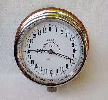 Scheepsklok - USSR. Plant of Nautical Instruments - -