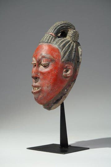 Een houten masker - Guro - Ivoorkust (Zonder minimumprijs)