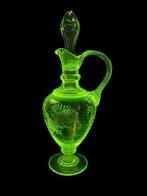 Karaf - bohemian - Glas - uranium karaf