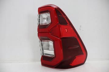 Toyota Hilux VIII Lift 20- achterlicht rechts Europa 81550-0, Auto-onderdelen, Verlichting, Verzenden, Gebruikt