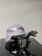 Van Apple - The Silver Peace Turtle - Bentley