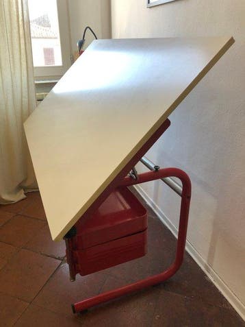 Bieffeplast - Anna Anselmi - Tekentafel - Leerling - Staal,