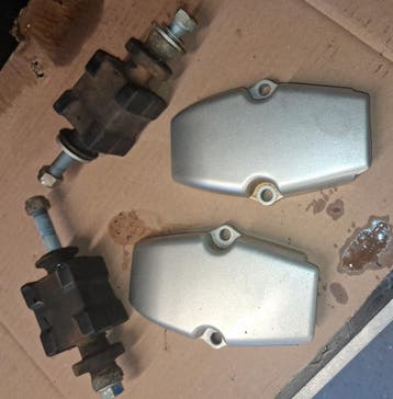 Motor rubber / ophang rubber Honda BF 40 / 50 A incl. kappen, Watersport en Boten, Ophalen of Verzenden, Gebruikt, Motor en Techniek