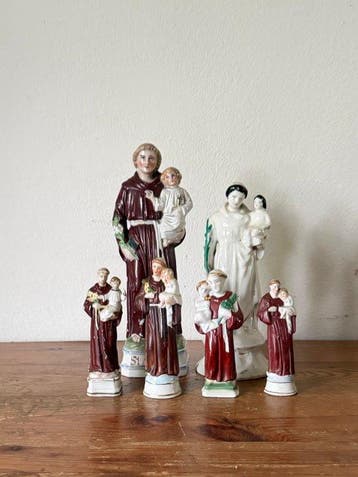 sculptuur, Heilige Antonius van Padua met kindje Christus en