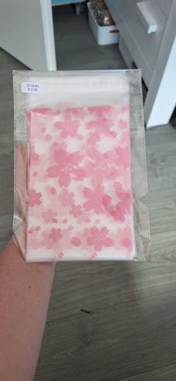 20x Cellofaanzakje Roze Bloem 12x18cm (Cellofaanzakjes), Ophalen of Verzenden, Nieuw, Cadeauzakje
