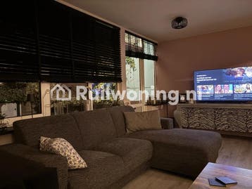 Ruim appartement begane grond met tuin en 2 slaapkamers
